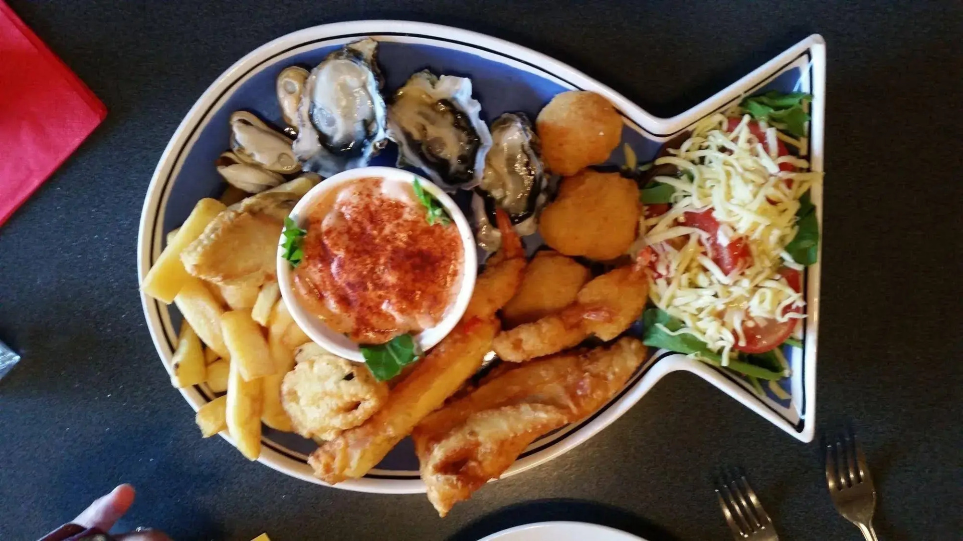 Mahoe Motel Bar n Grill