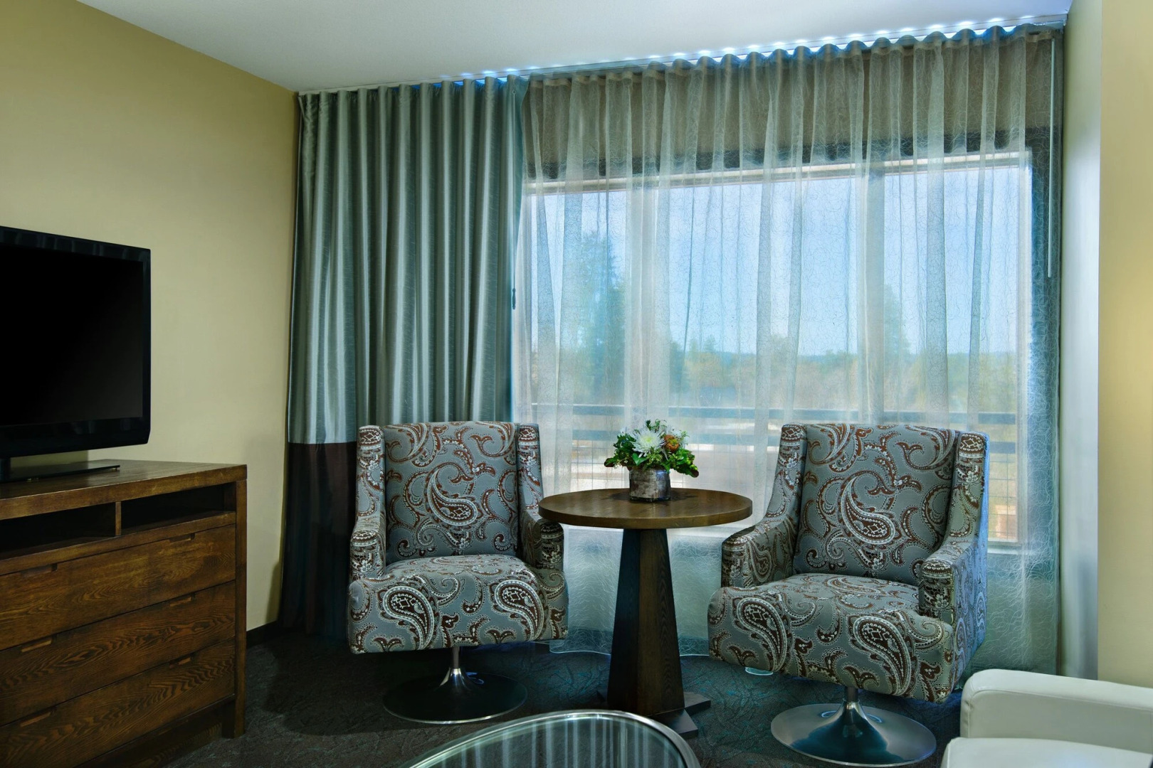 The Oxford Hotel Bend