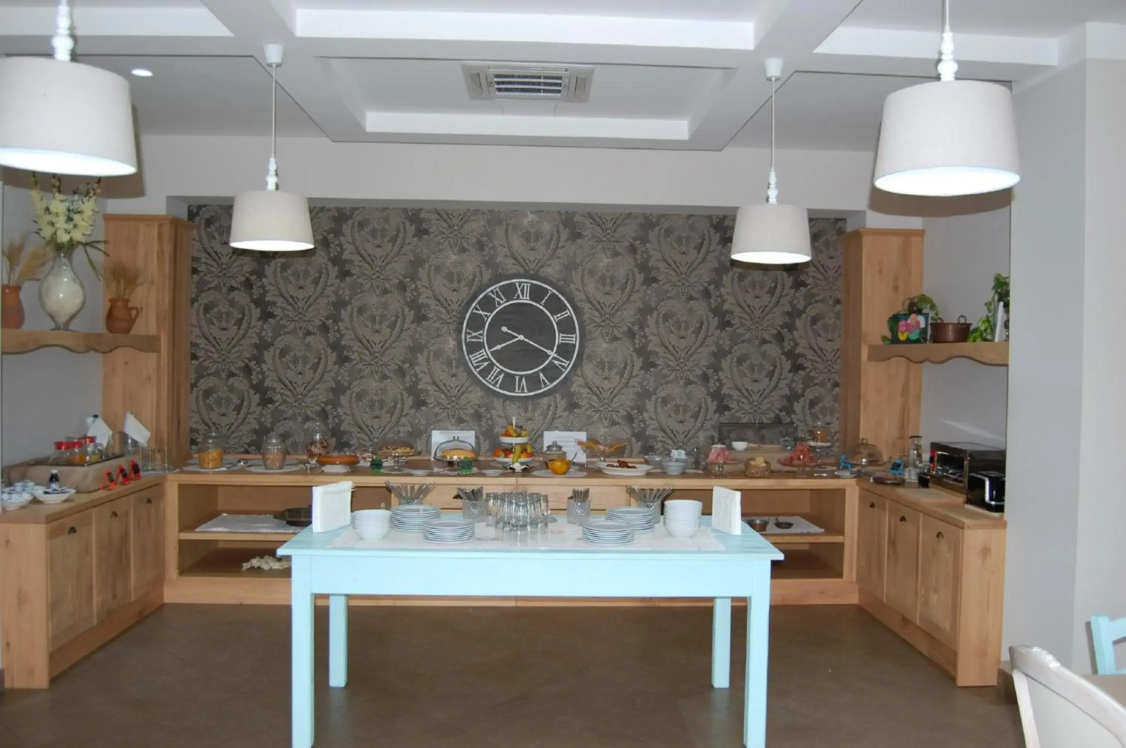 GigaHotel