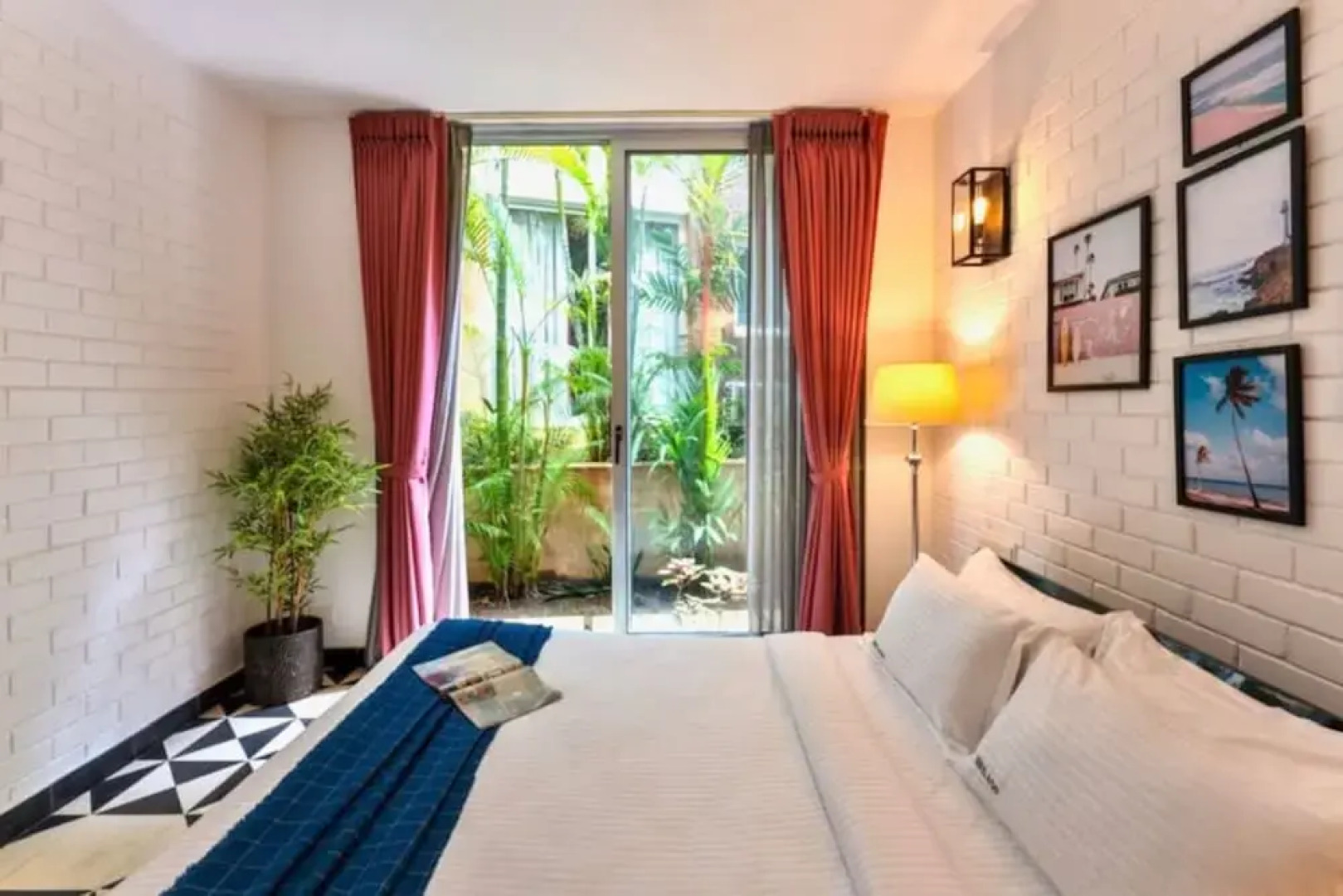 Modern Tropical 2bhk Near Beach Pool Garden