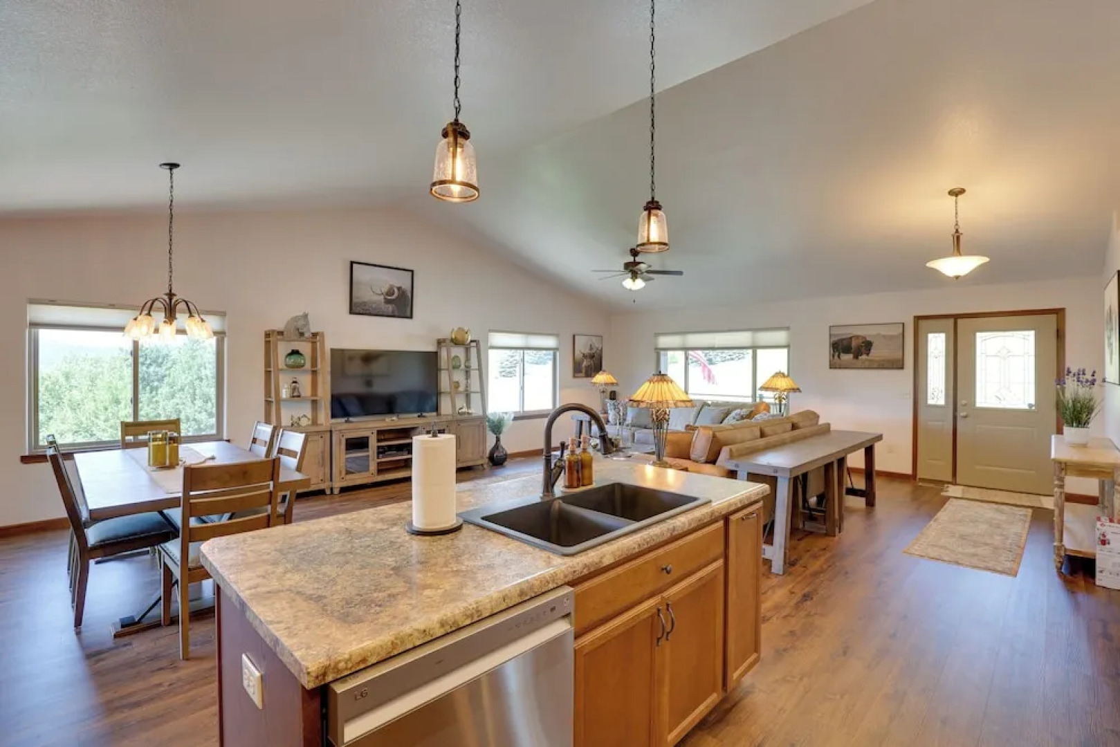 2 Mi to Downtown Sturgis: Quiet Ranch Home w/ View