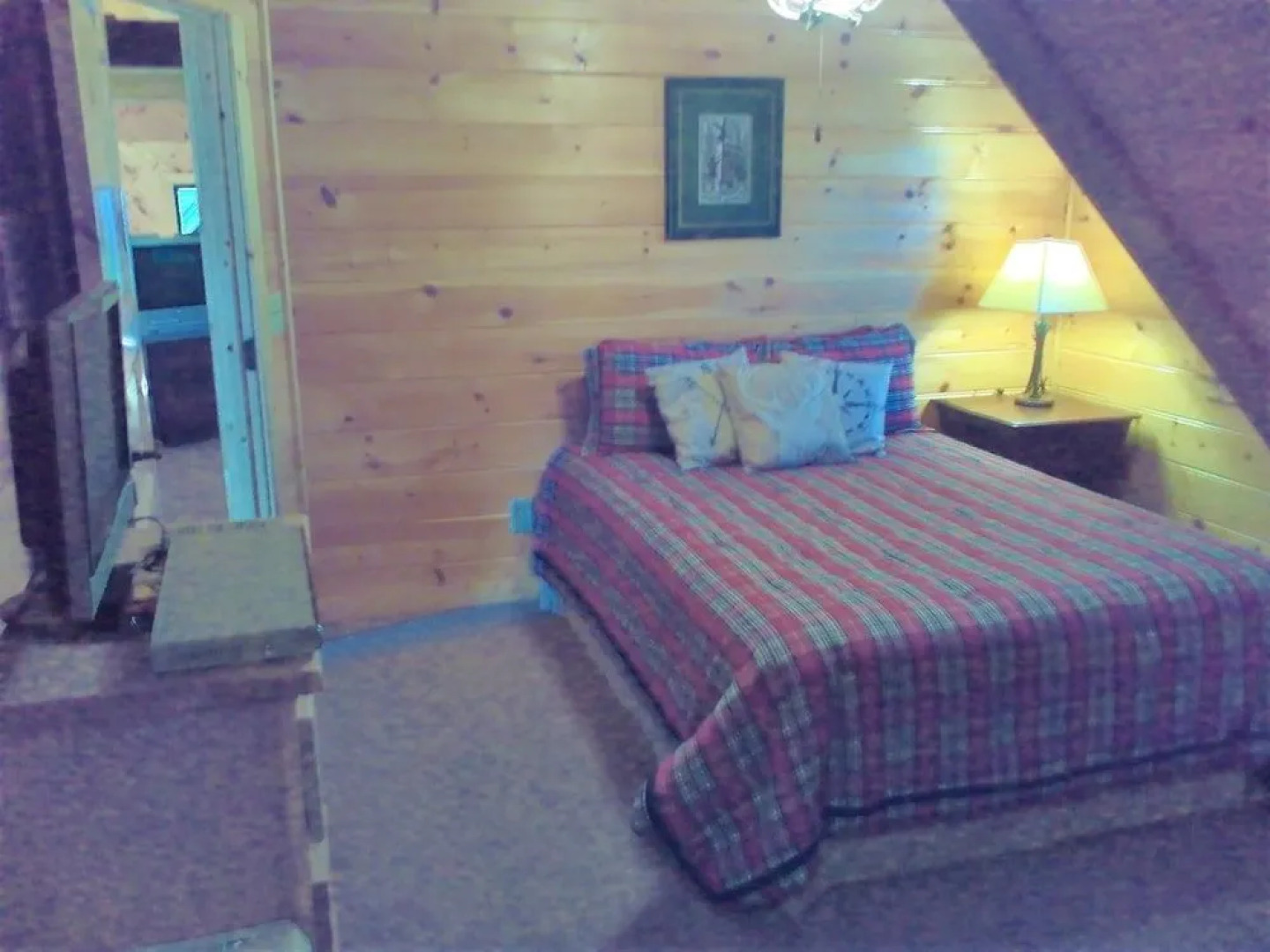 BEAR RIDGE Apartment 4 NEVAEH CABIN RENTALS