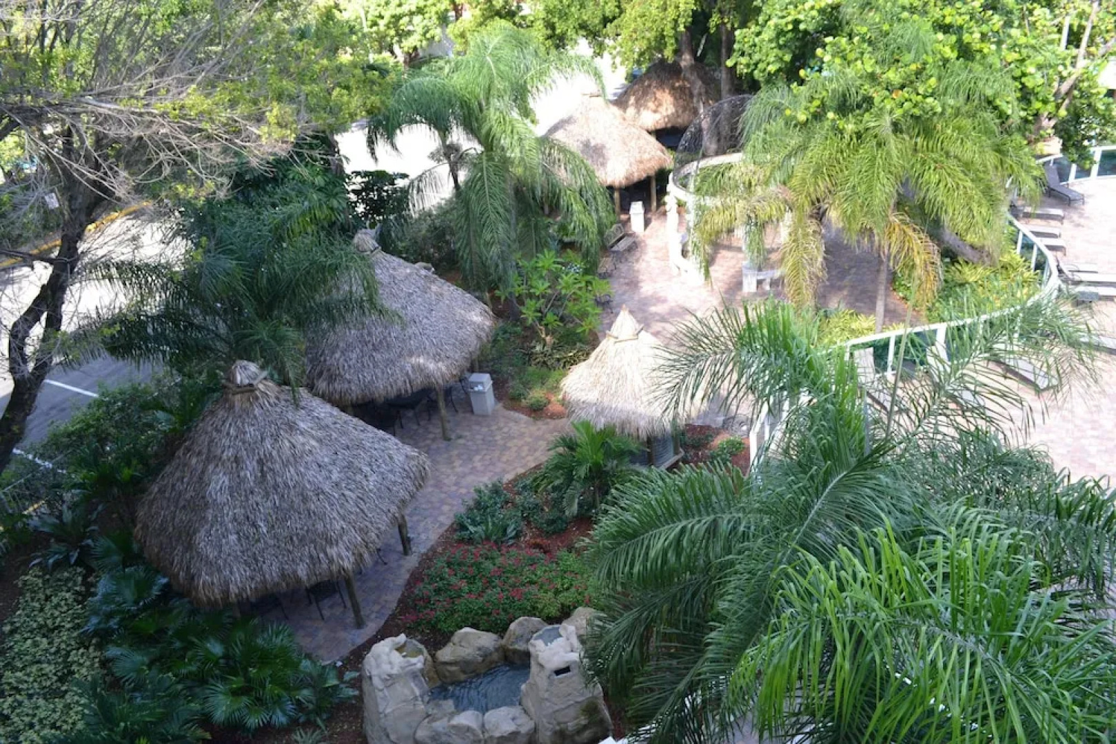 Econo Lodge Inn & Suites Fort Lauderdale North