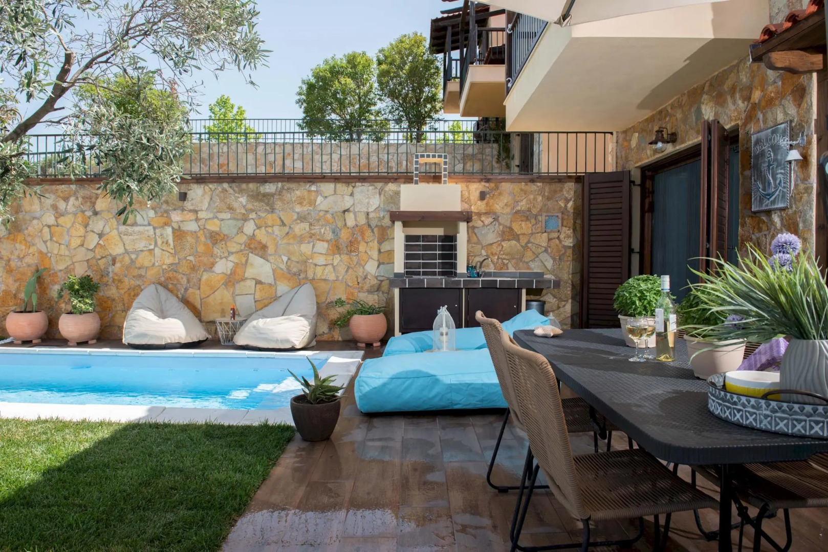 Dandy on the Beach Nea Roda, Komitsa Beach | Private Villa with Pool |Sea View