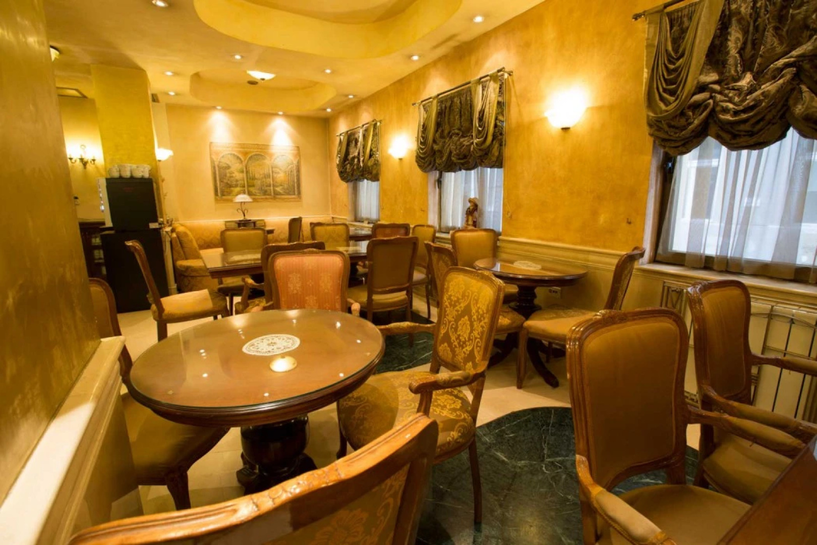 Zeus Essence Bucharest Opera