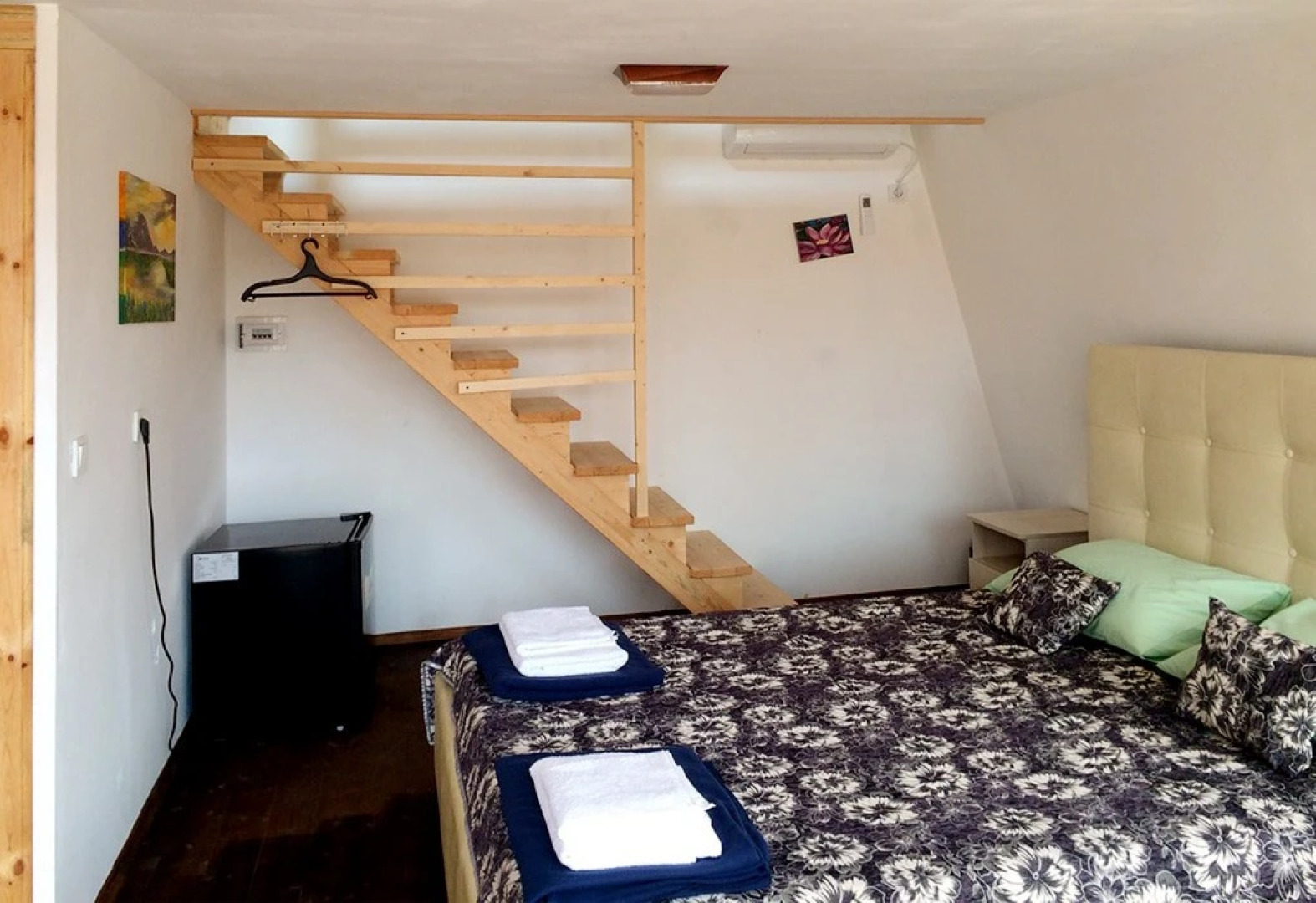 Отель ГудаУта 