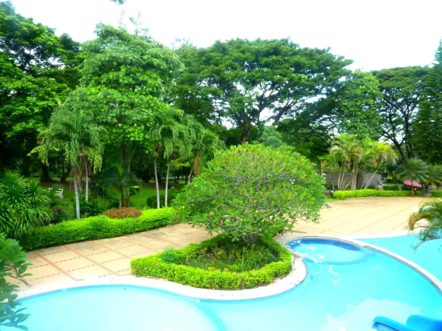 Muaklek Paradise Resort