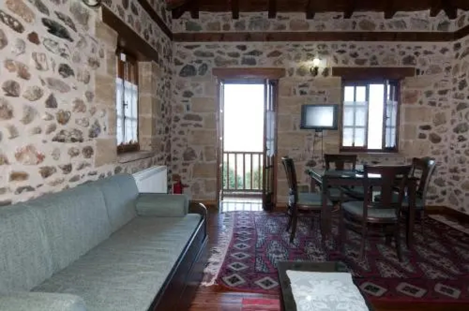 Pikoulianika Apartments