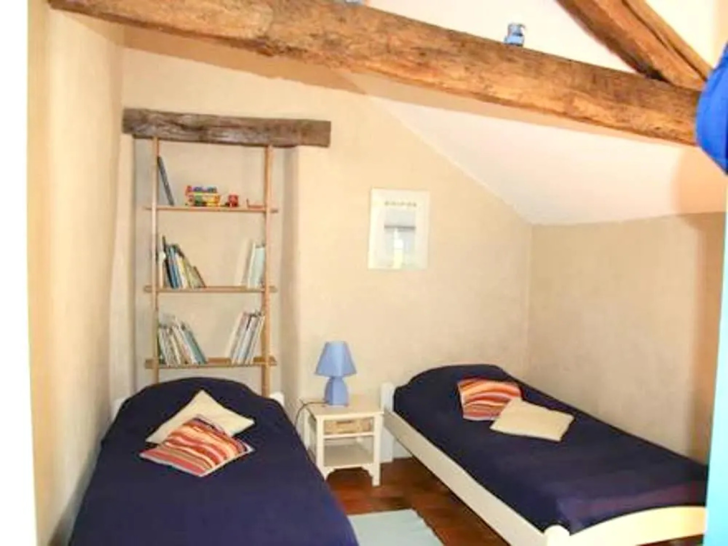 House With 2 Bedrooms in Mardié, With Furnished Garden and Wifi