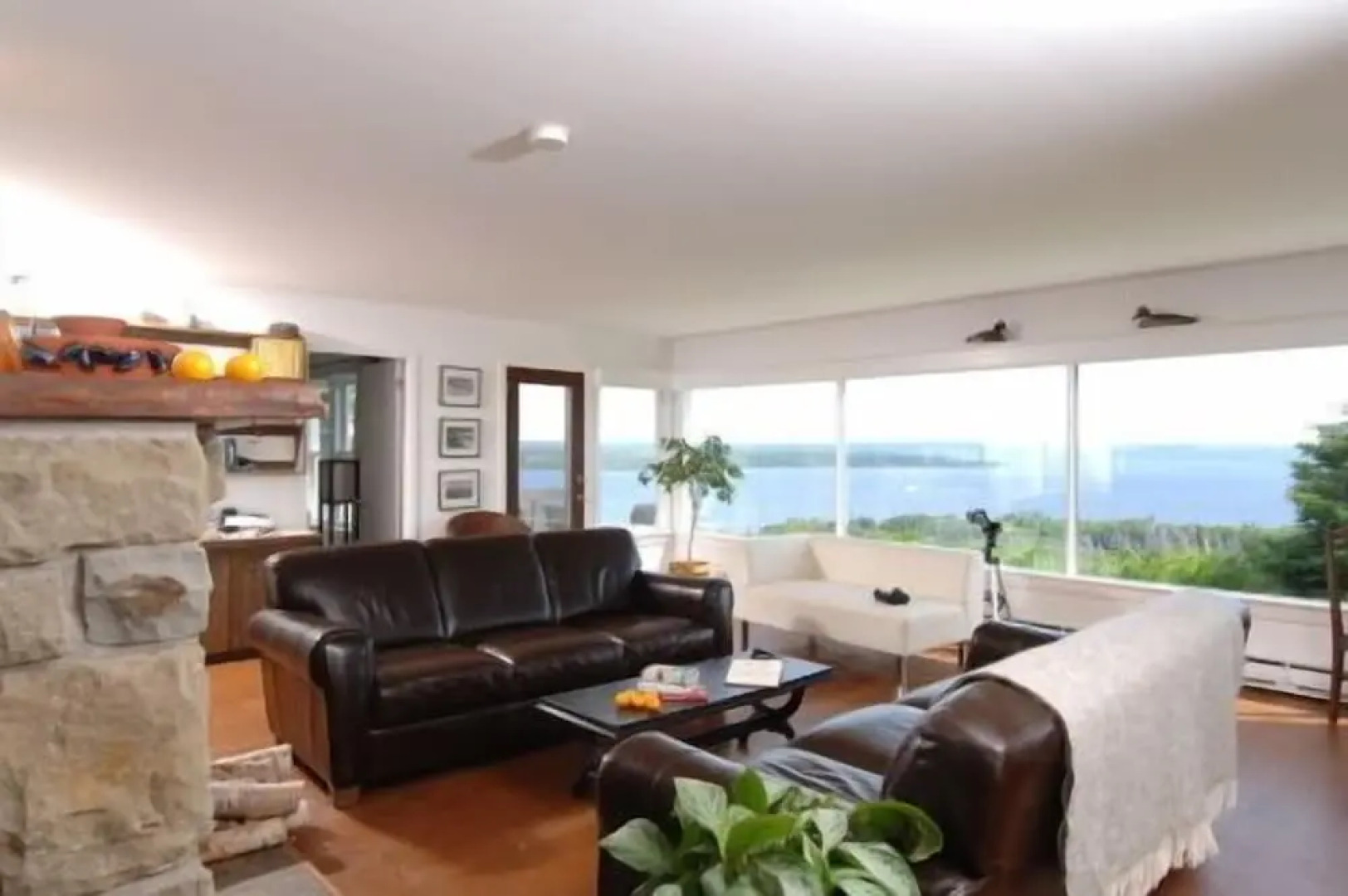 Hollyday Cove Cottage