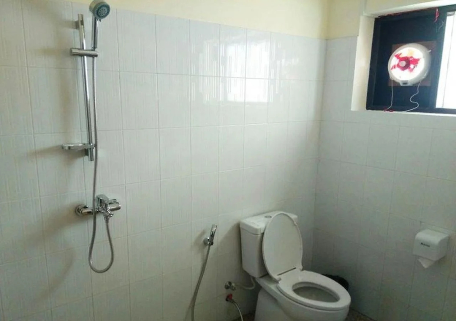 Central Hotel Ngwe Saung