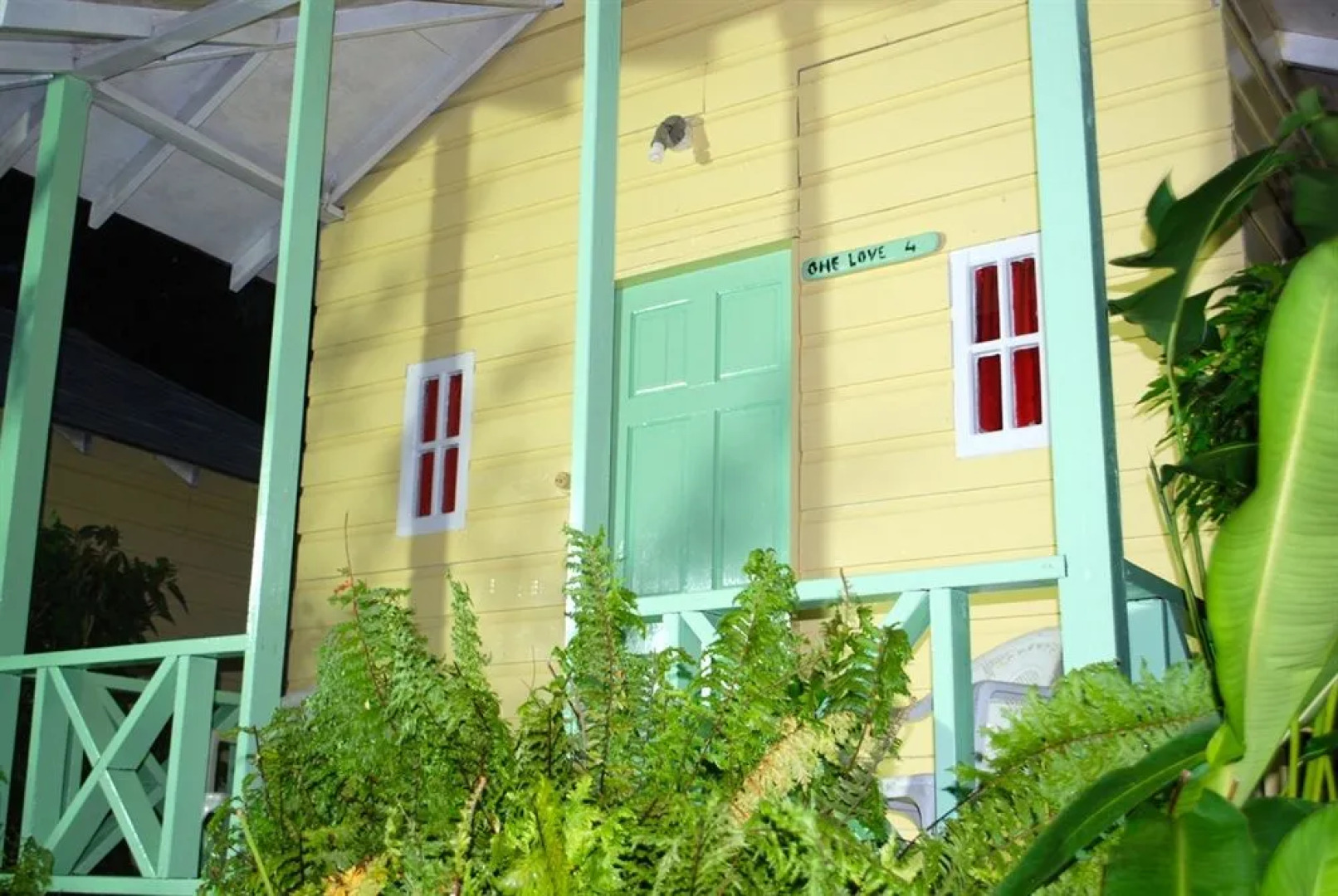 Hotel Jamaican Colors