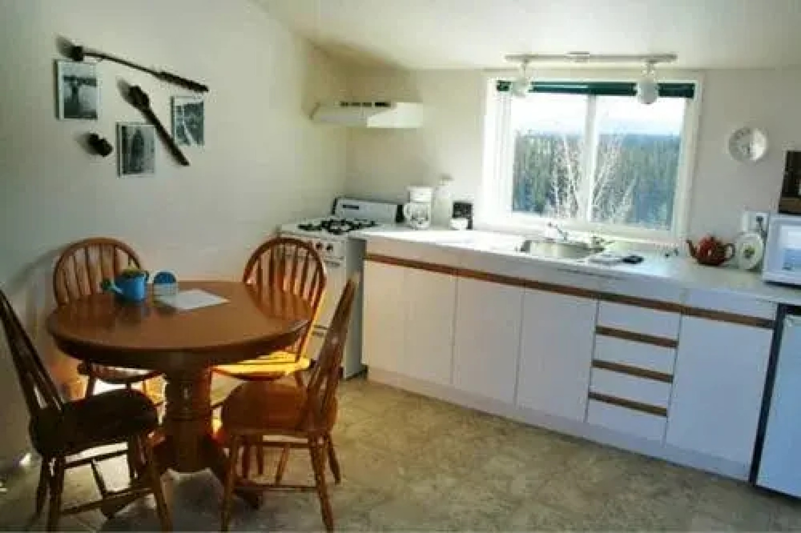 Mountain Ridge Motel & R V Park