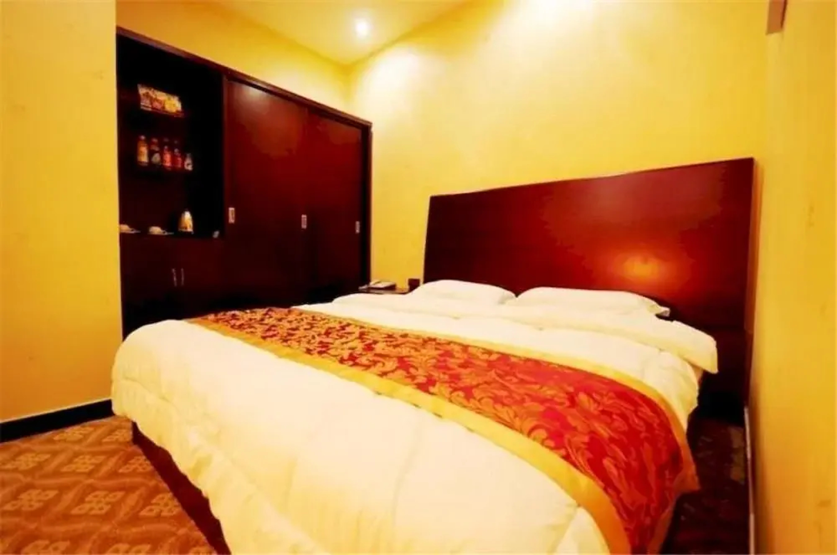 Tian Yuan Holiday Hotel