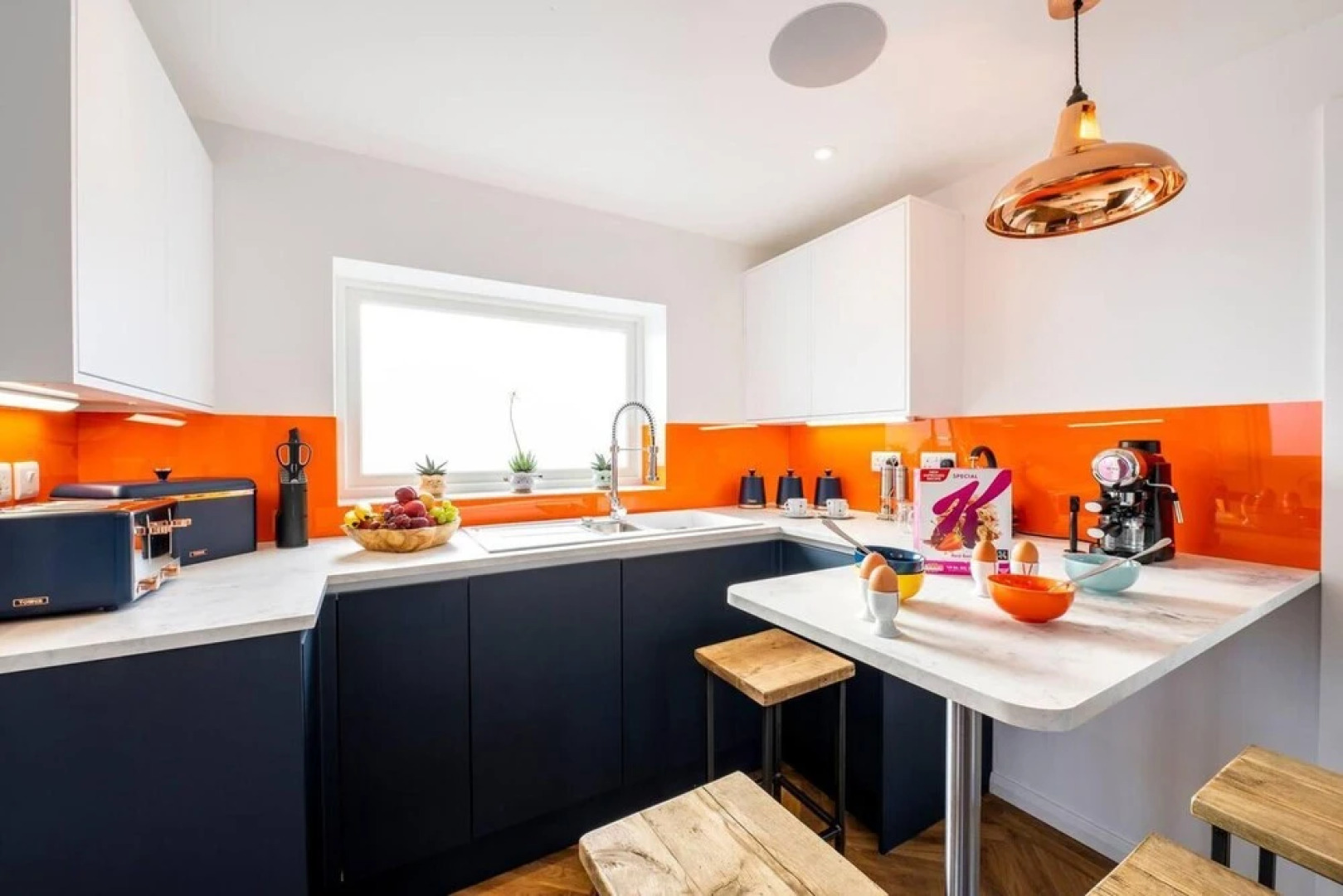 Luxurious 2 Bedroom Apartment With Estuary View