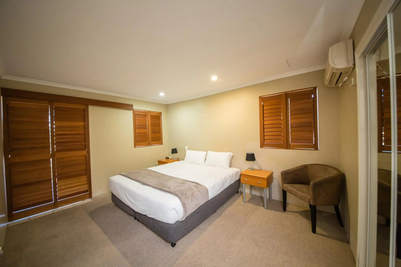 The Cosmopolitan Motel and Serviced Apartments