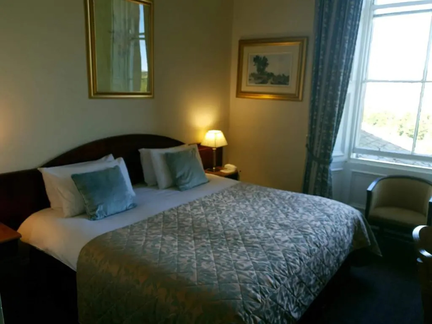 Mansfield House Hotel