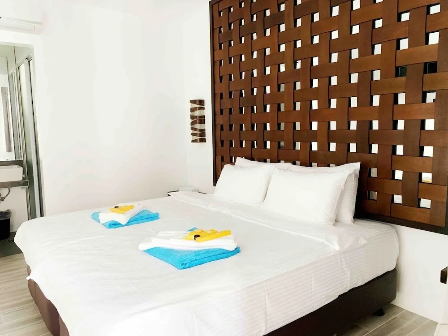 Alegria Water Front Beach House