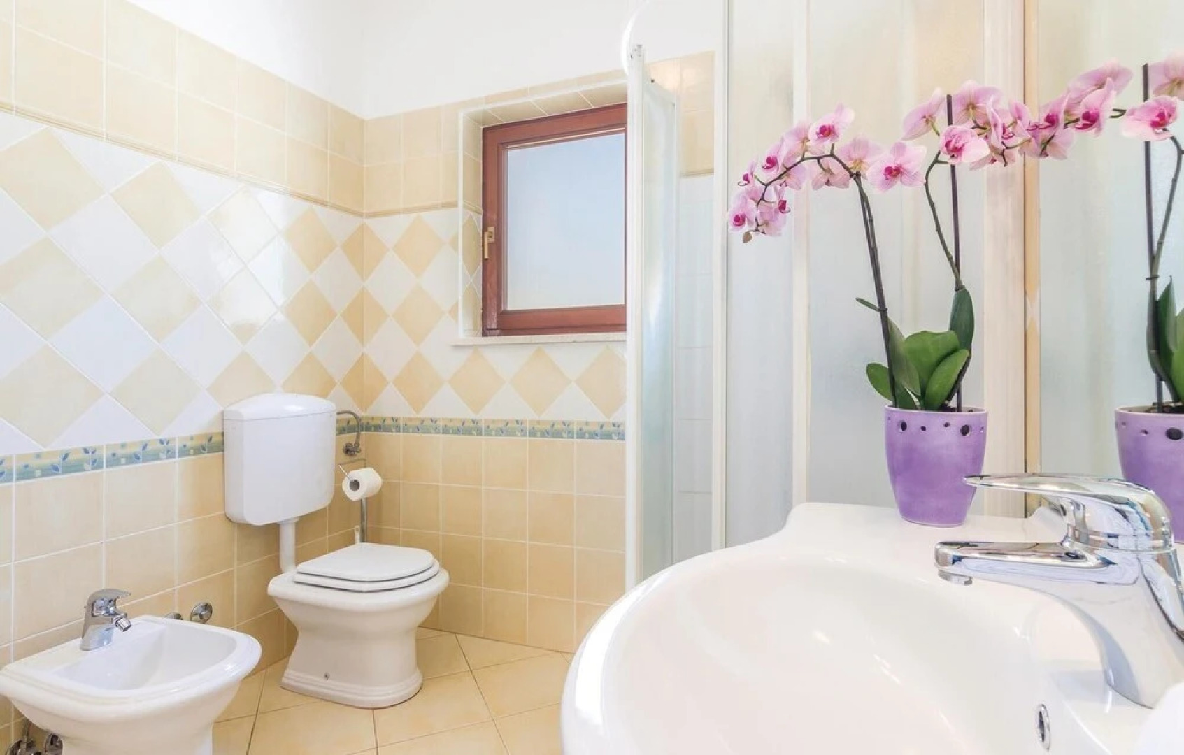 Beautiful Home in Buje With Wifi and 4 Bedrooms