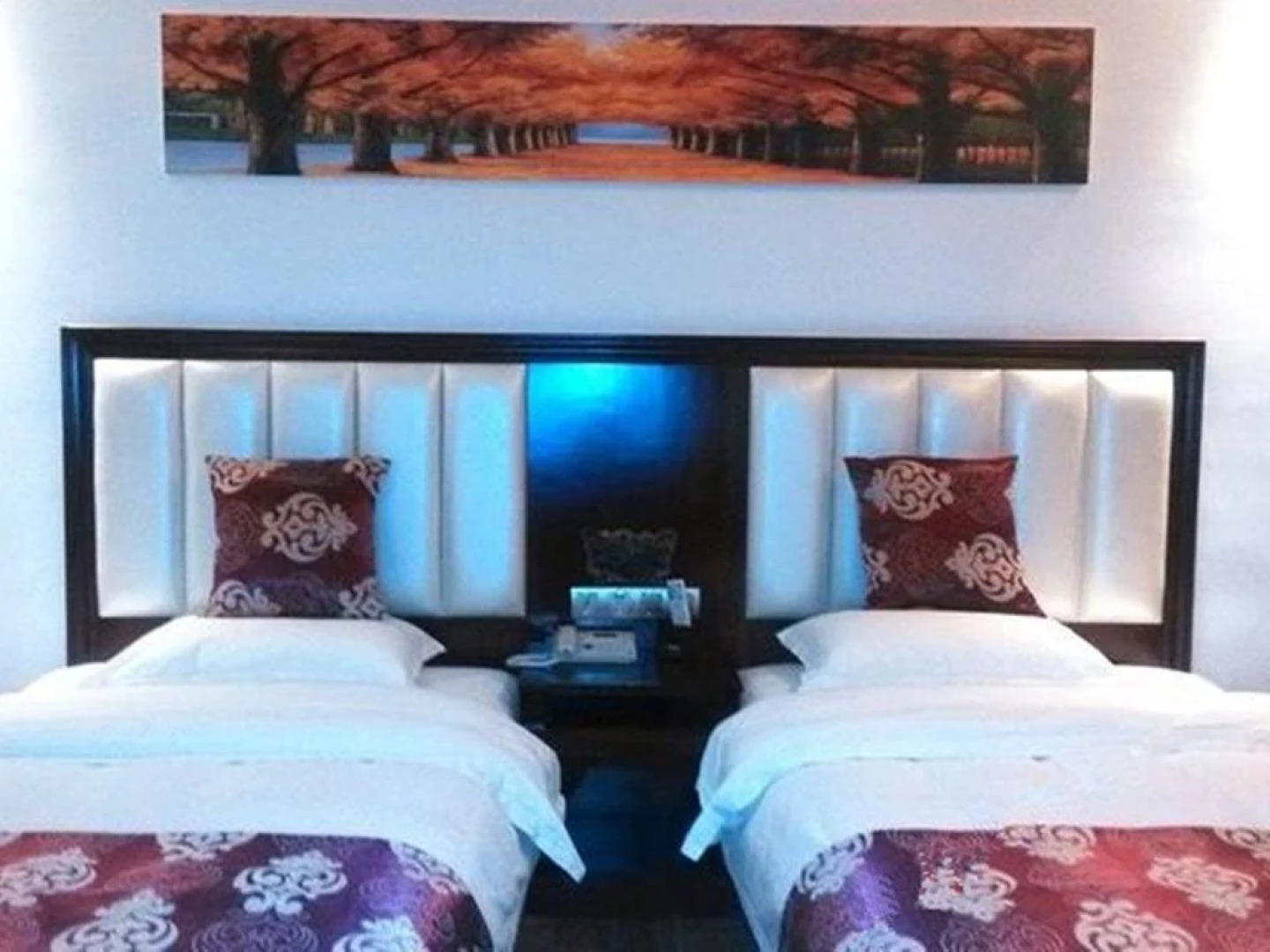 Wanning Minghuang Business Hotel