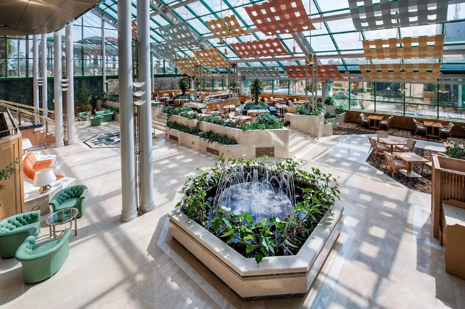 Отель Royal Garden