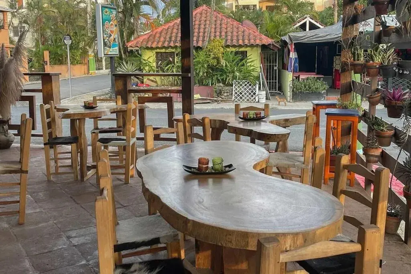El Colibri Hotel