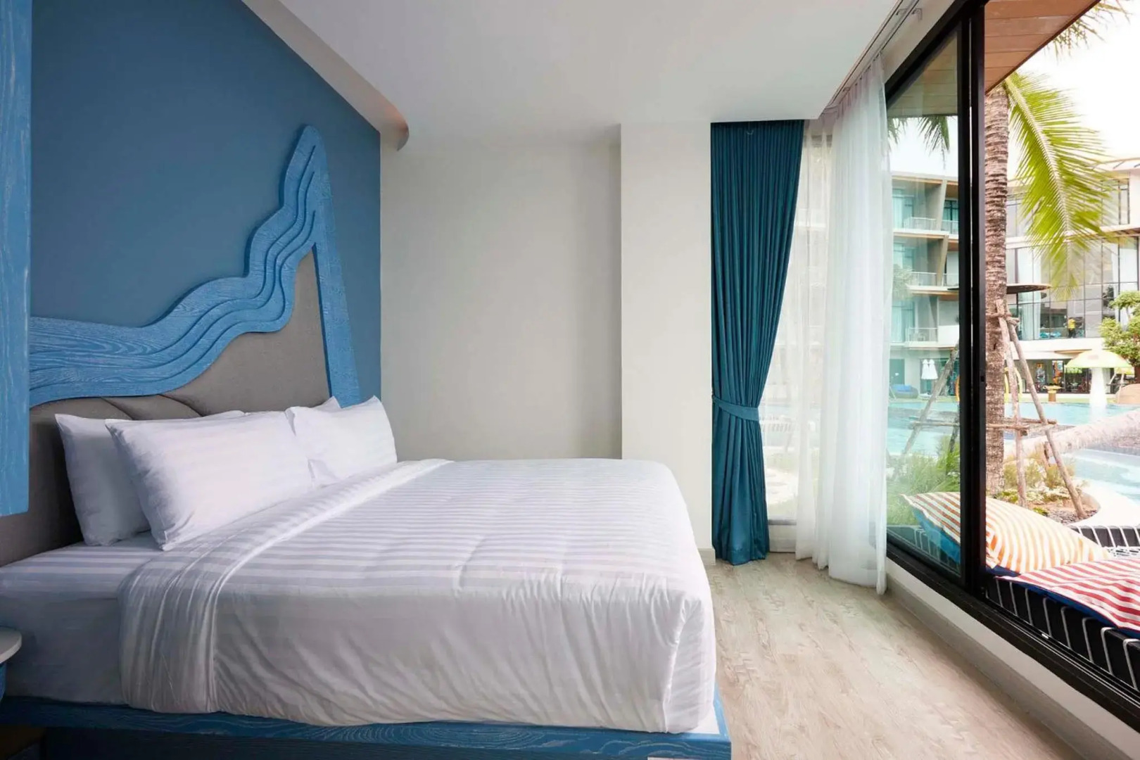 Elmas Cha-Am Design Hotel (SHA Extra Plus)