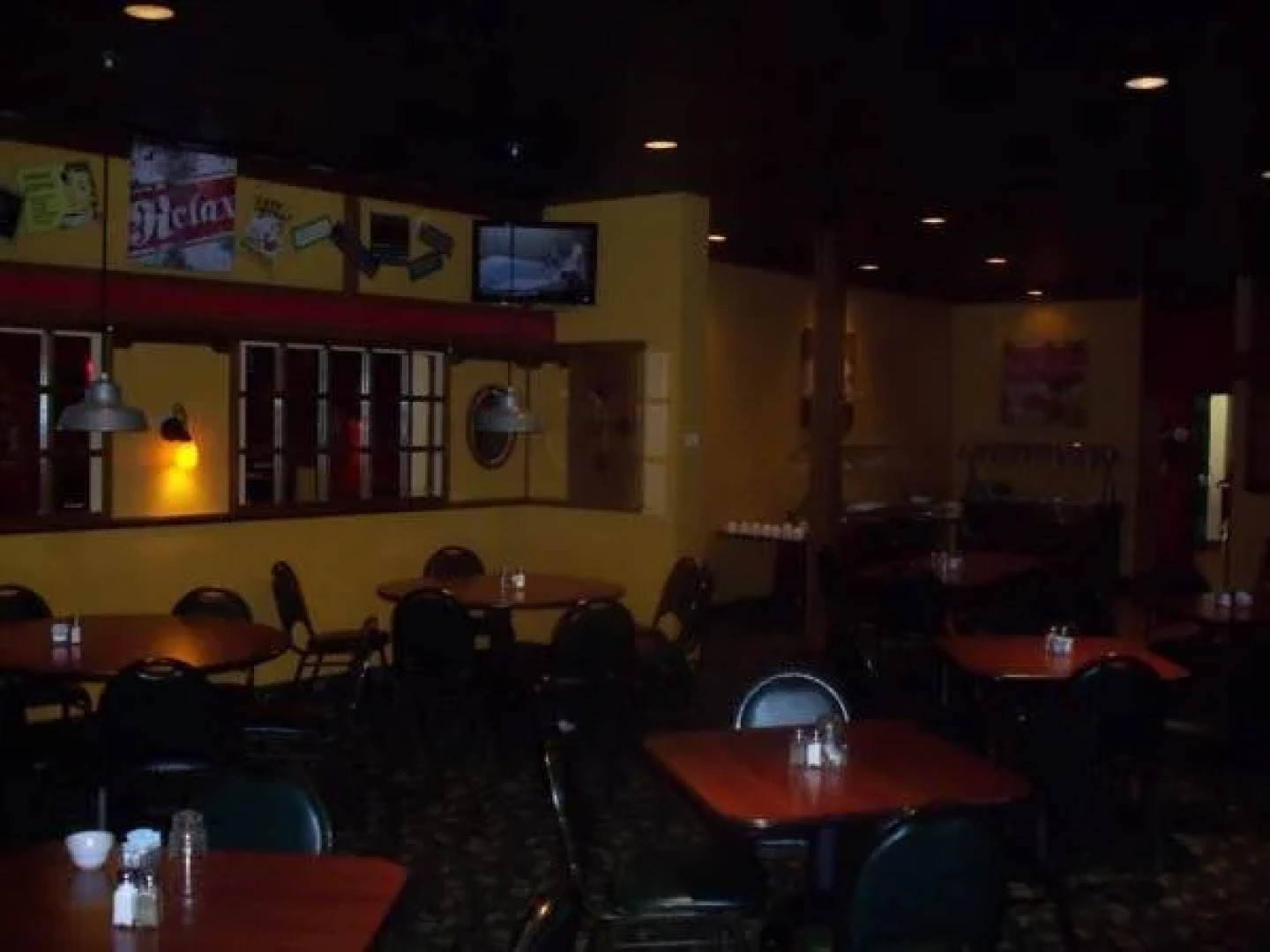 Gladstone Inn & Suites