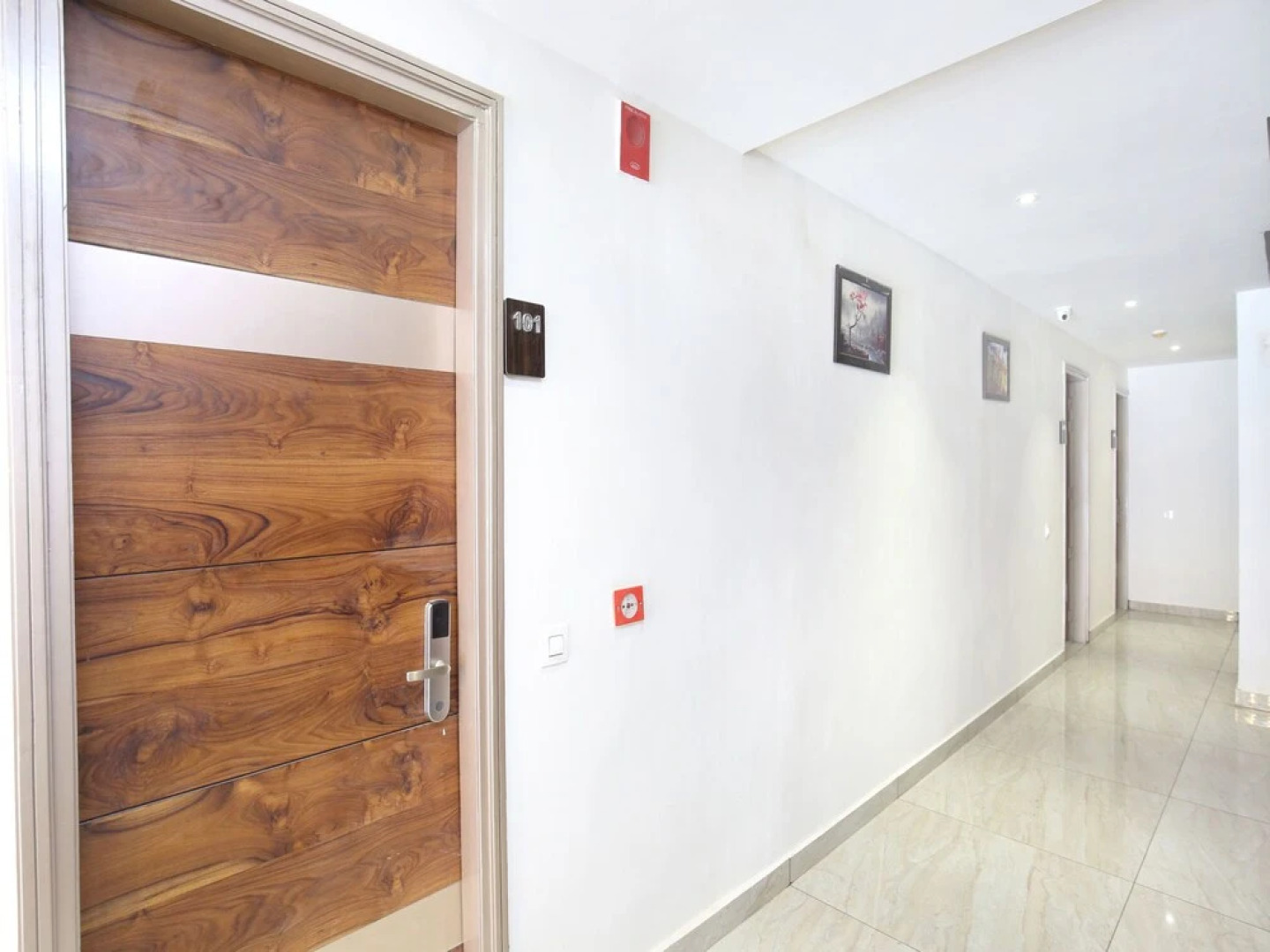 OYO 13678 Hotel Celebrations