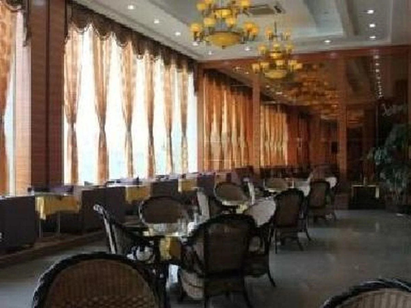 Blue-Sea Sunny Hotel