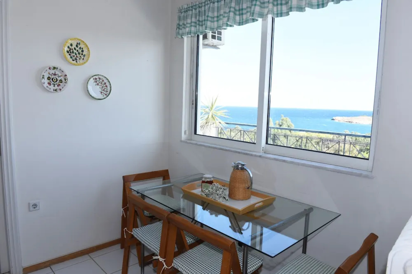 Top Floor With Stunning 360 View