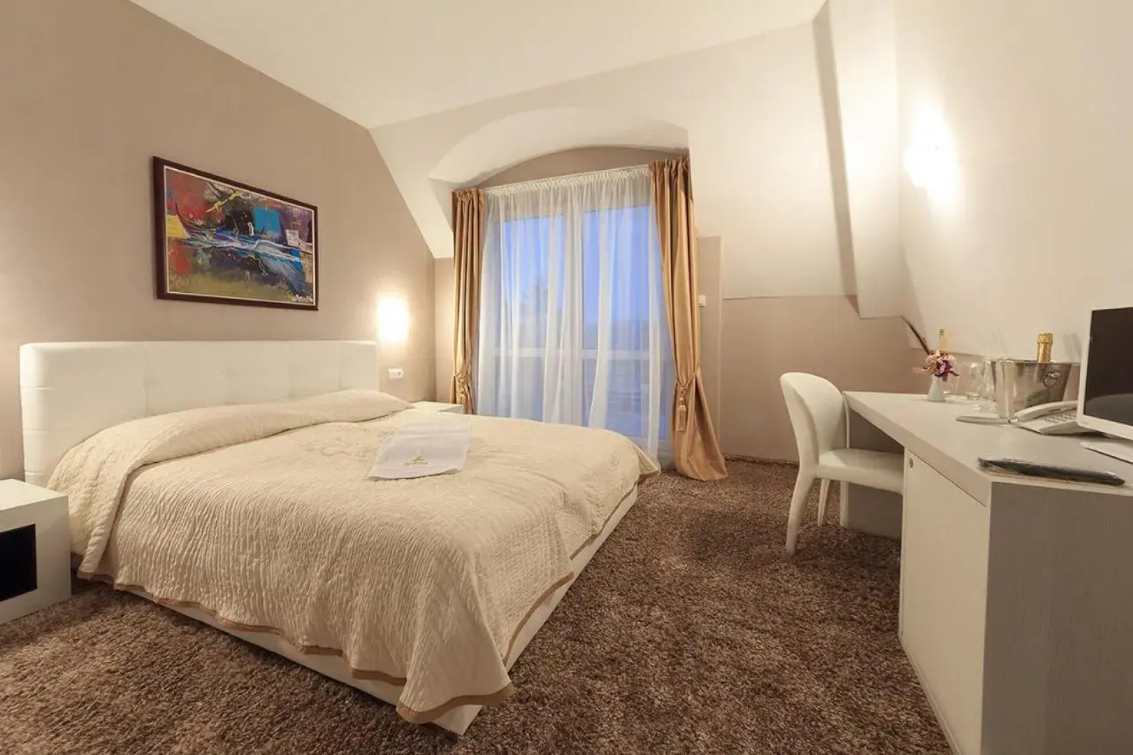 Agusta Hotel