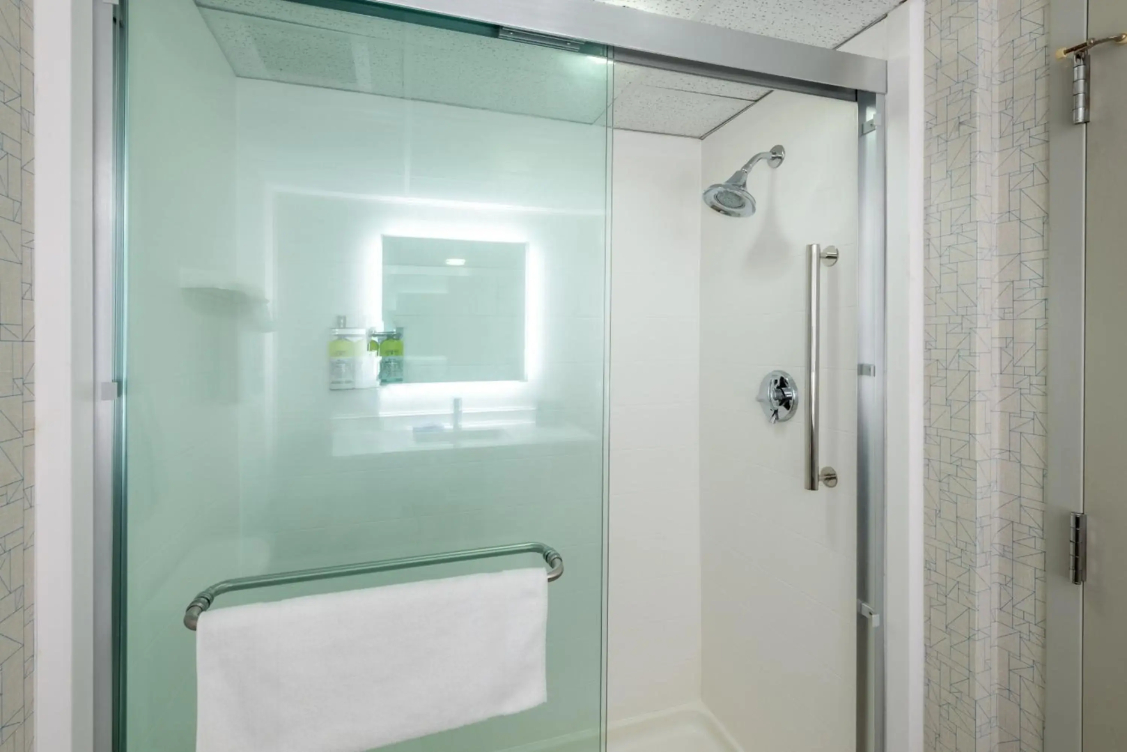 Holiday Inn Express Hotel & Suites Denver East-Peoria Street by IHG