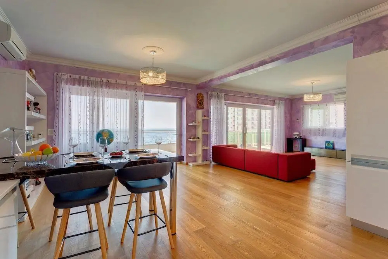 Seafront Apartment in Sliema With Pool, Upmarket Complex