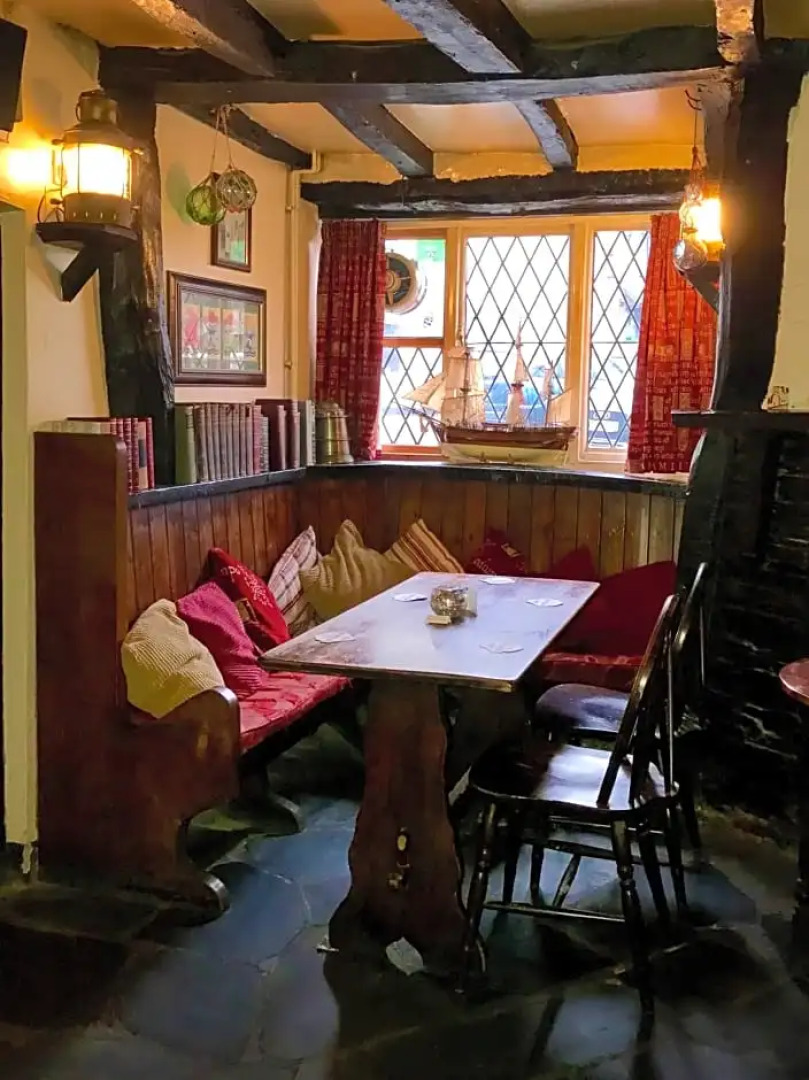 Jolly Sailor Inn