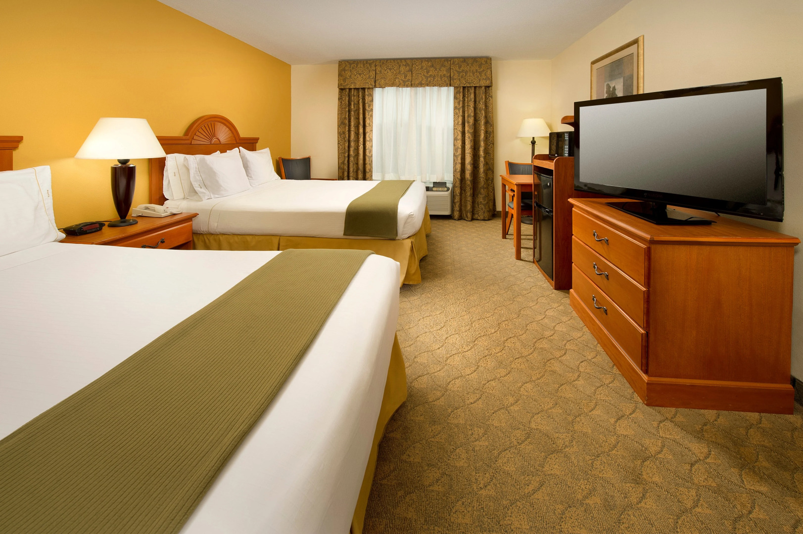Holiday Inn Express & Suites Lenoir Cty by IHG