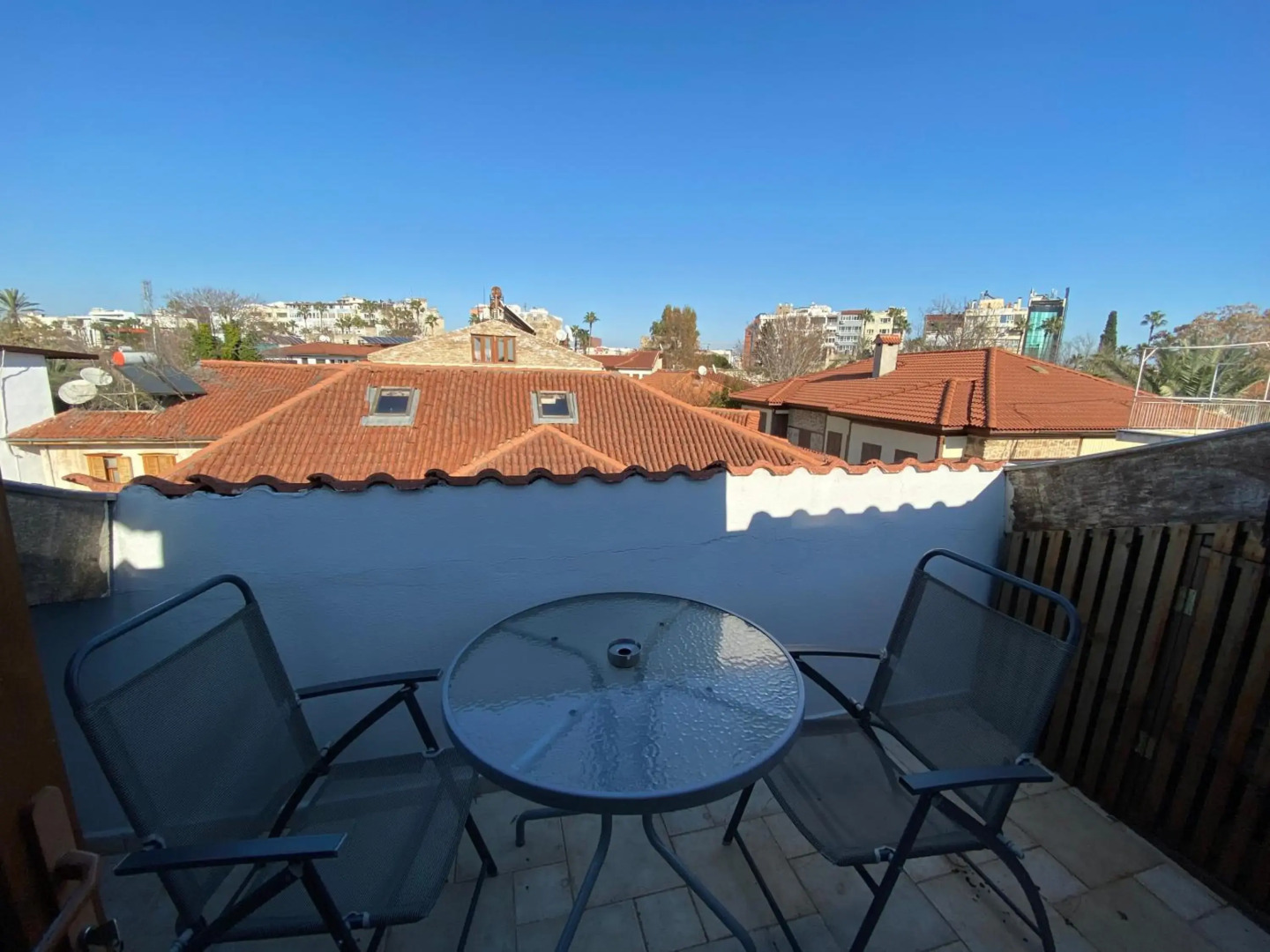 Cicerone Lodge Hotel