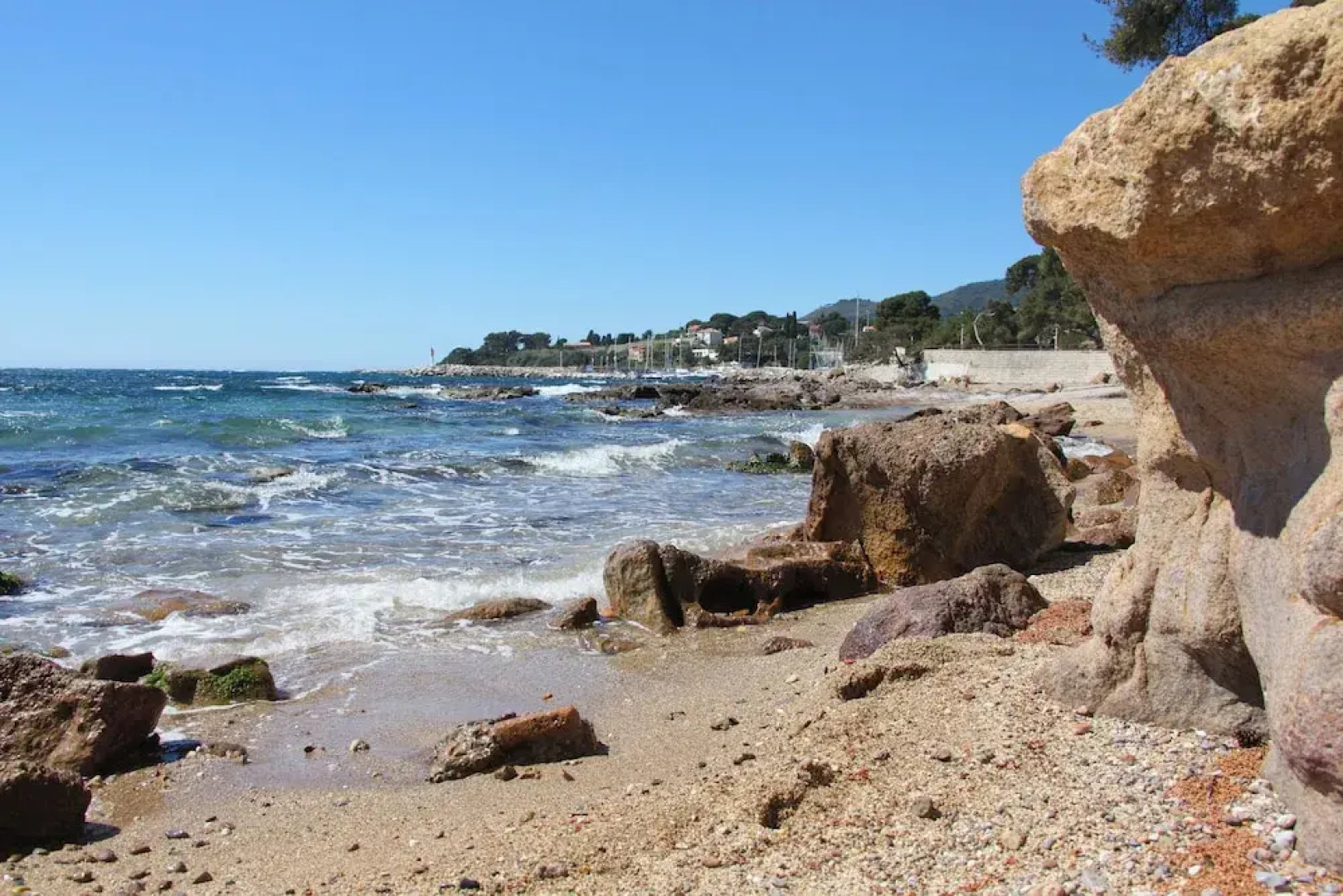 Villa Vue Mer La Californie – Face aux îles d’Or