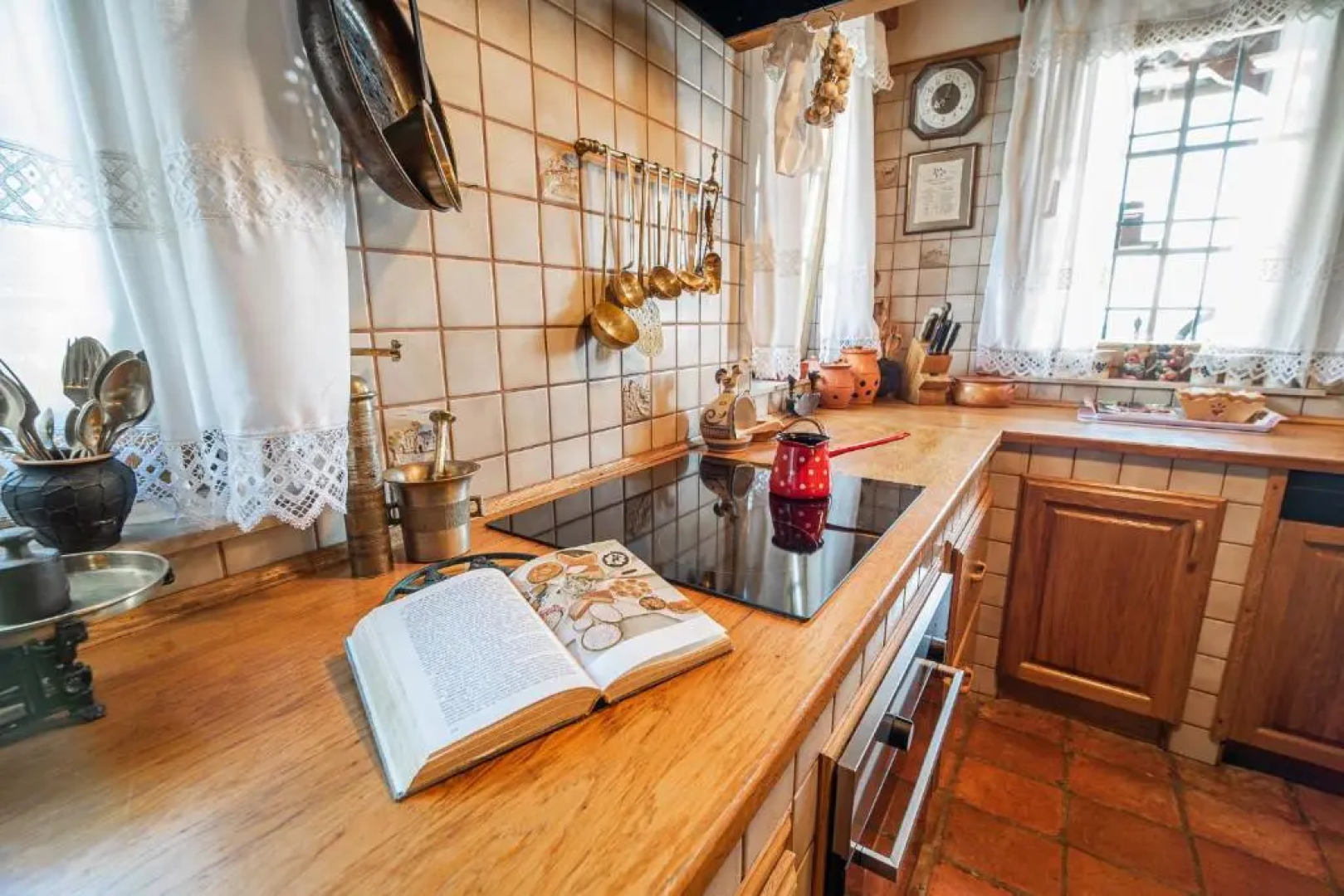 Authentic Countryside Villa With Hot tub
