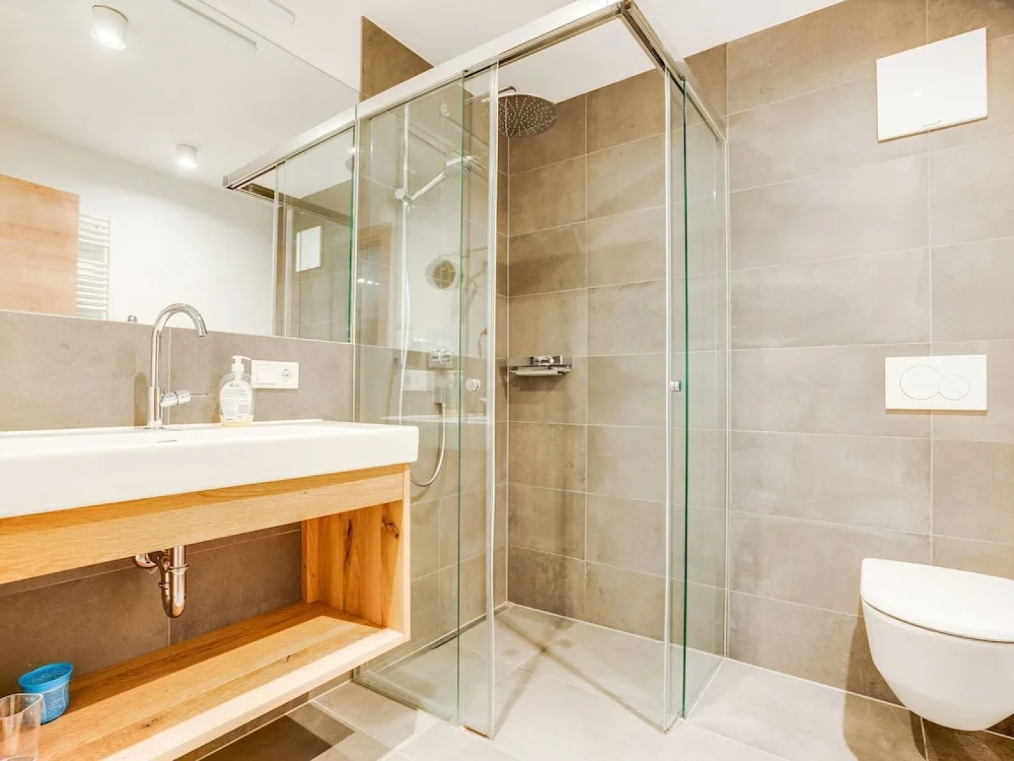 Luxurious Chalet With Sauna on Sunny Slopes in Mühlbach