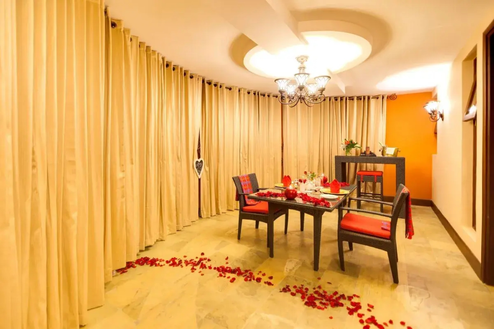 Enashipai Resort & Spa