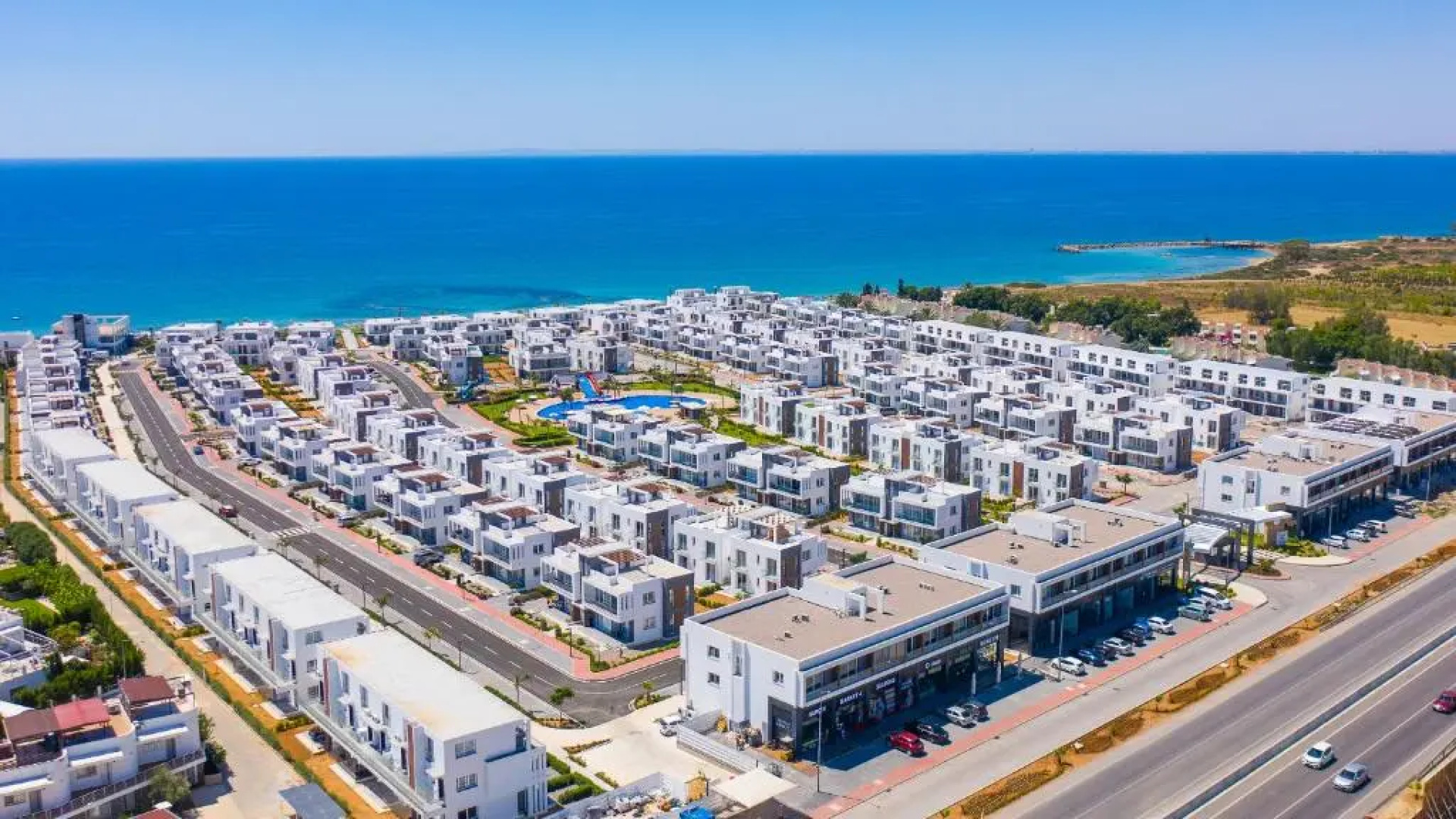 Emerald seaside residence at Four Seasons