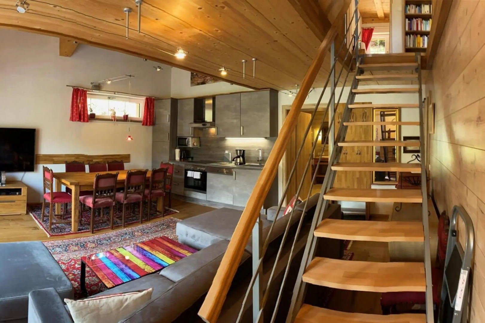 Chalet Salzburg, Dienten