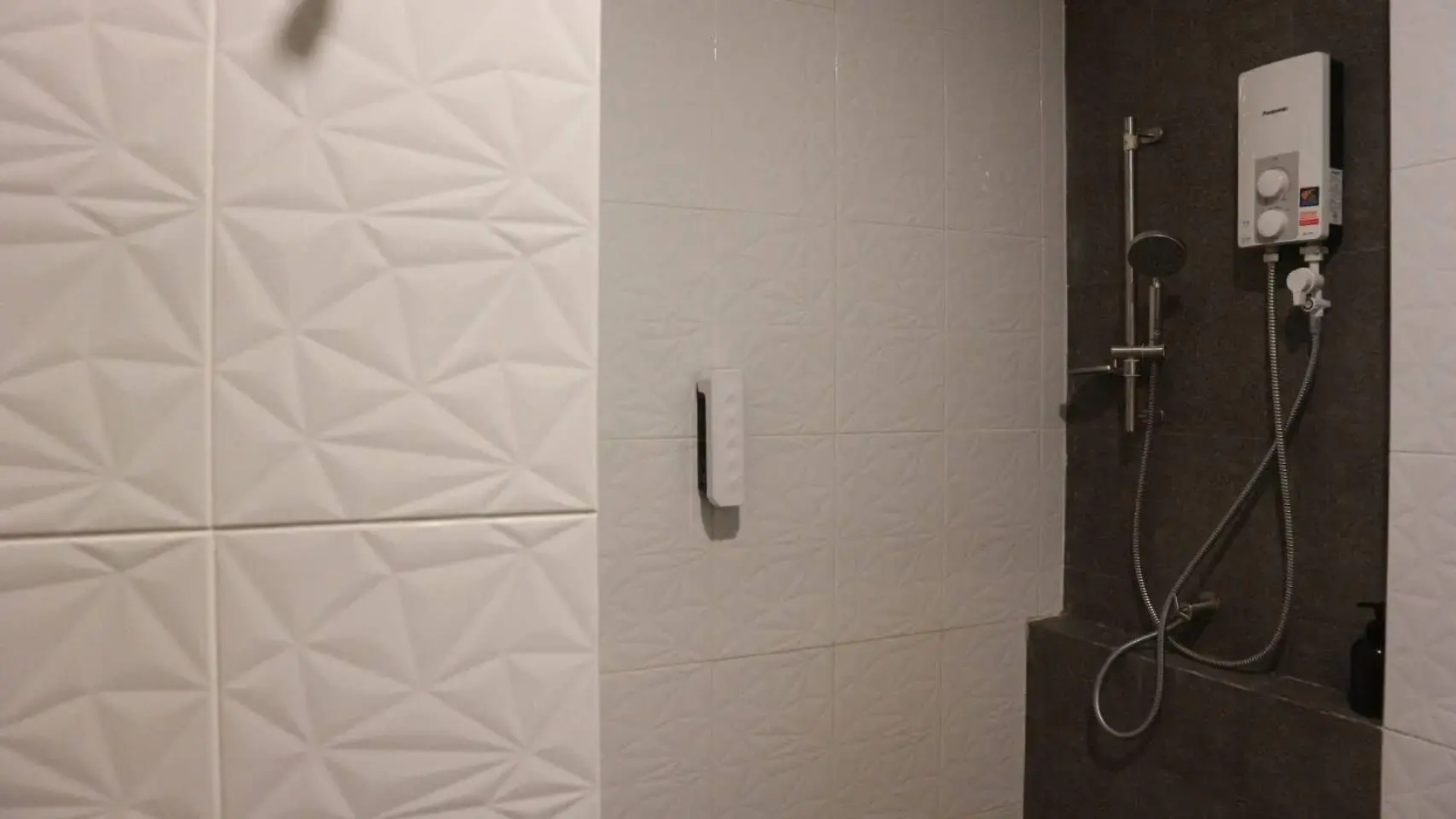 Phuket Airport Place