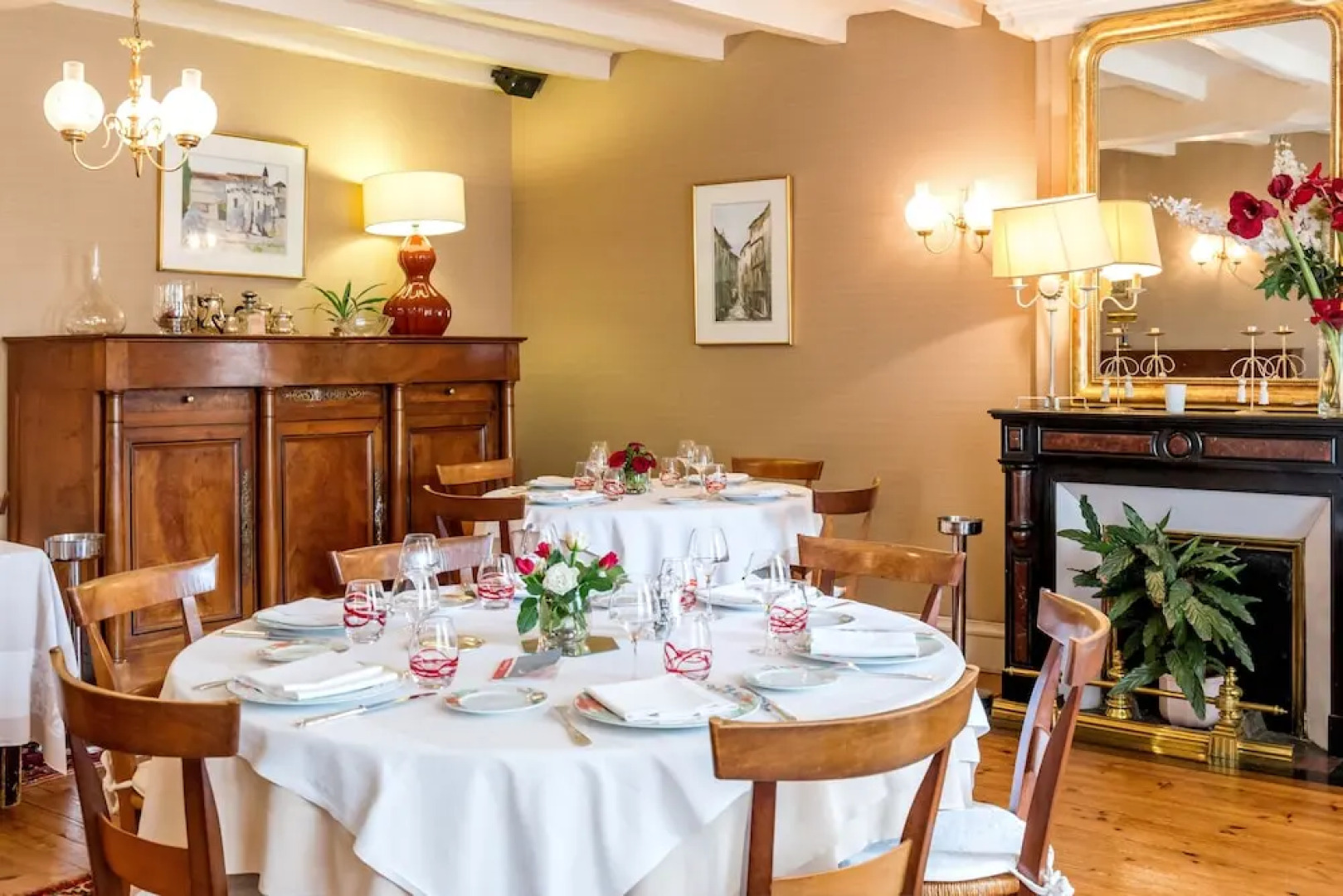 Logis Les Pigeons Blancs