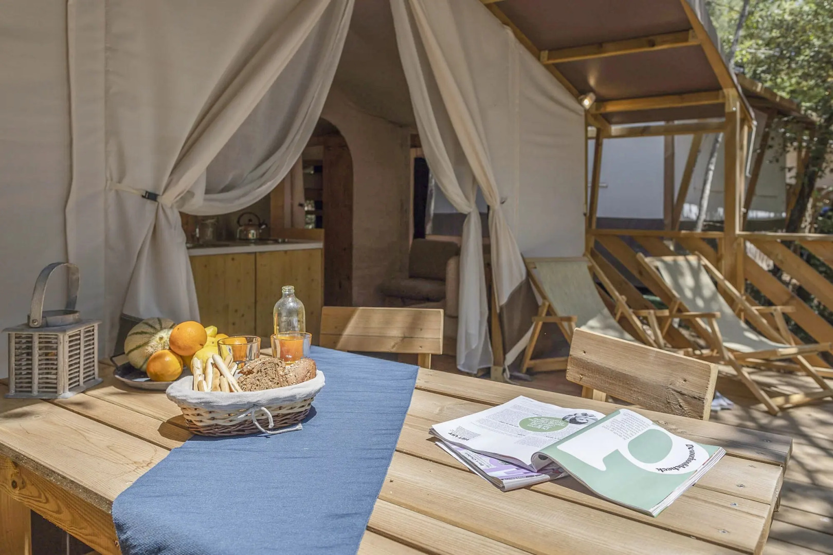 hu Altomincio village