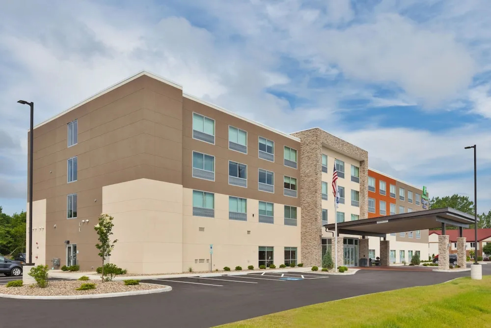 Holiday Inn Express & Suites MILAN – SANDUSKY AREA by IHG