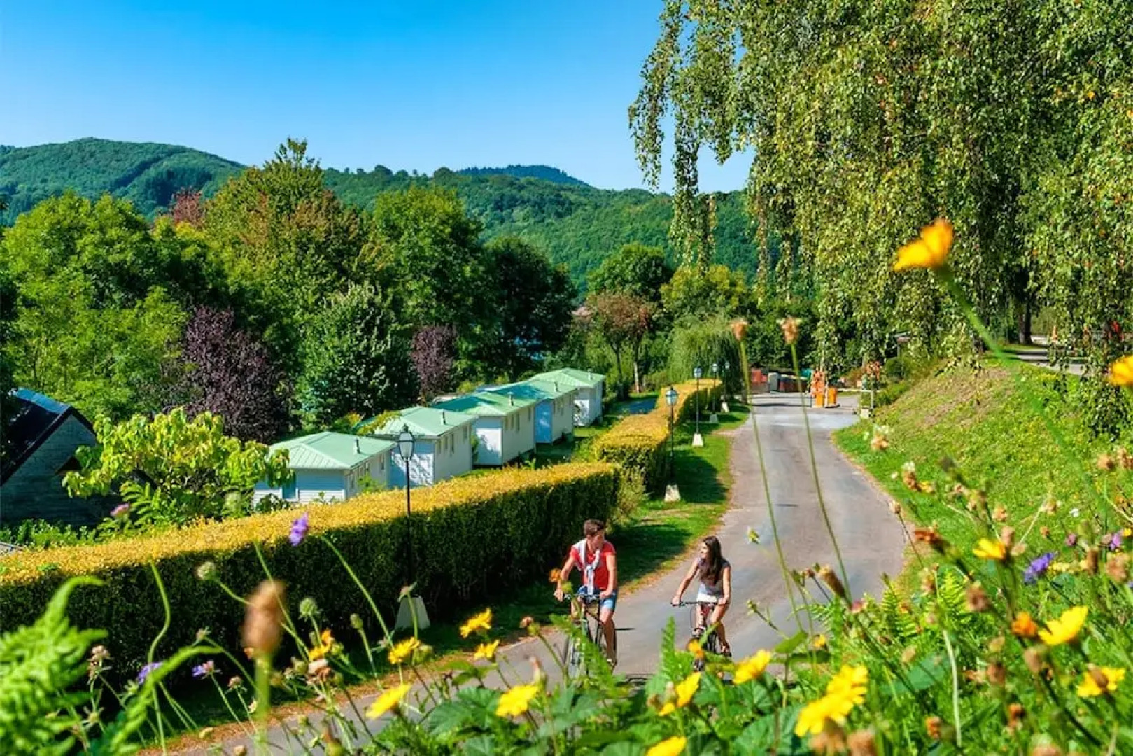 Property With 2 Bedrooms in Nages, With Wonderful Lake View, Pool Acce