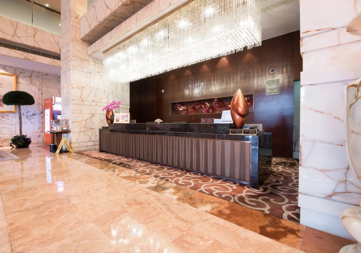 Royal International Hotel