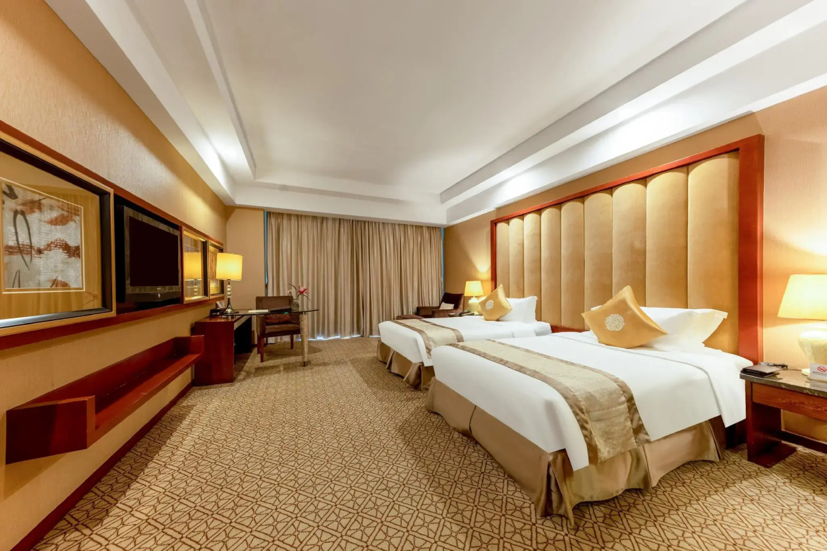Zhongshan Yihe Grand Hotel